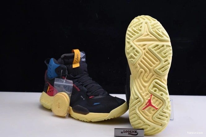 HYPE DA1951-001 X DELTA UNION NOIR' LA MID 'OFF JORDAN 0712